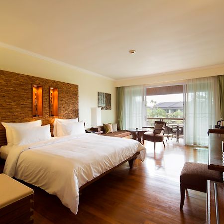 Robinson Khao Lak Hotell Exteriör bild