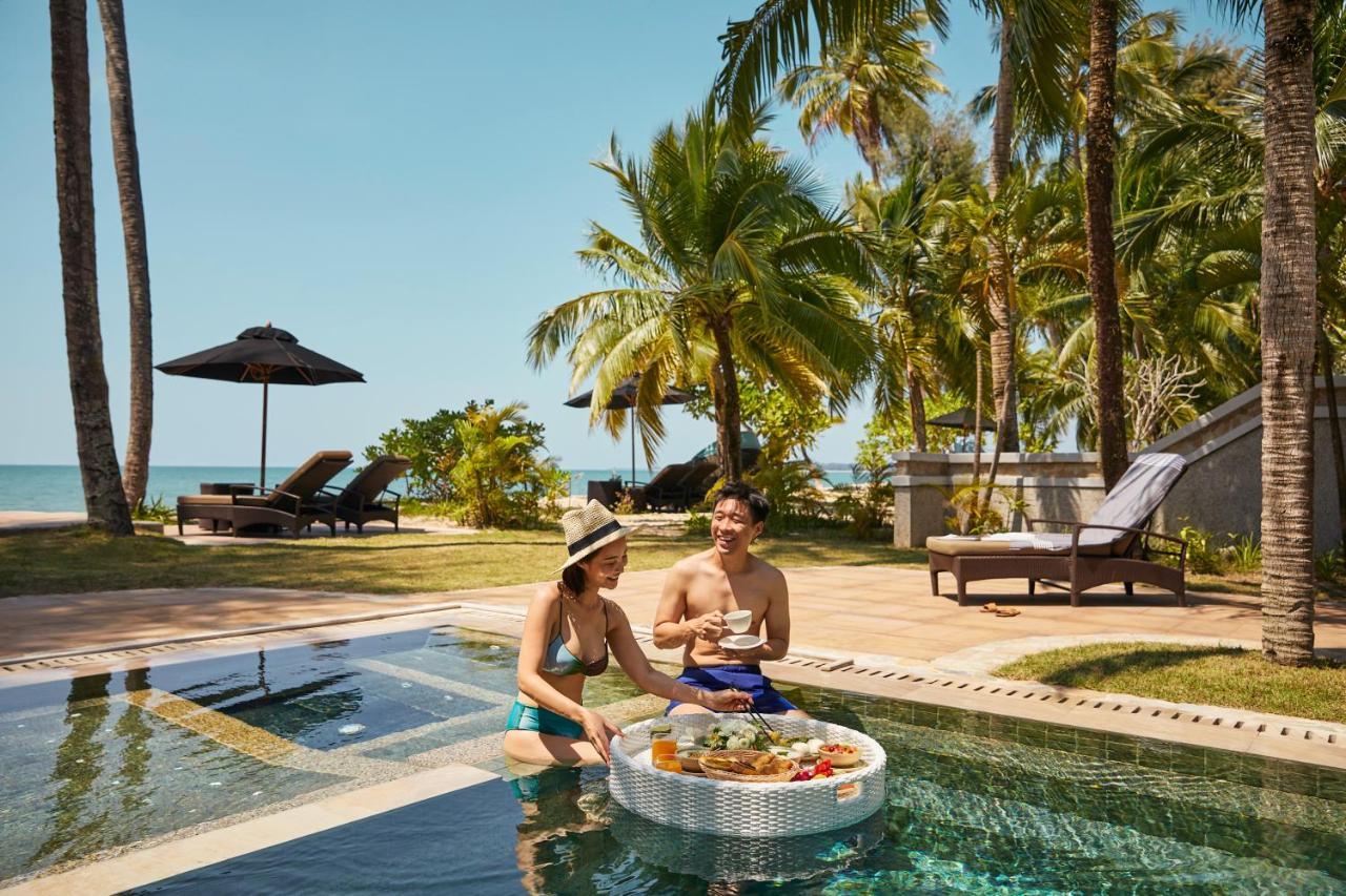 Robinson Khao Lak Hotell Exteriör bild