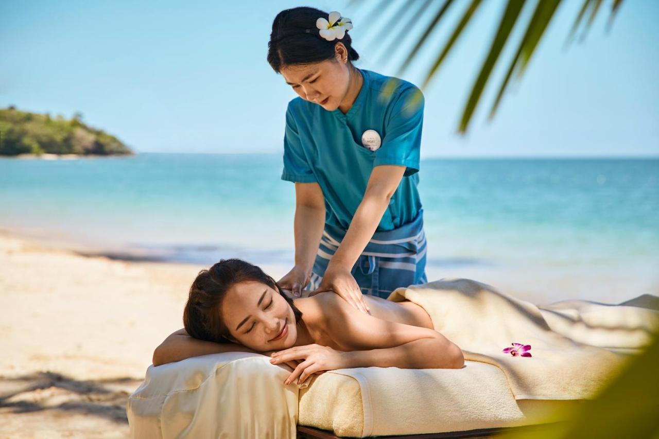 Robinson Khao Lak Hotell Exteriör bild